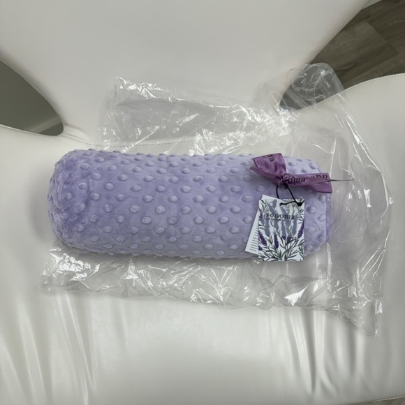 Sonoma Lavender Spa Bolster Neck Roll in Classic Lilac Dots Purple Heatable NEW - Picture 14 of 16